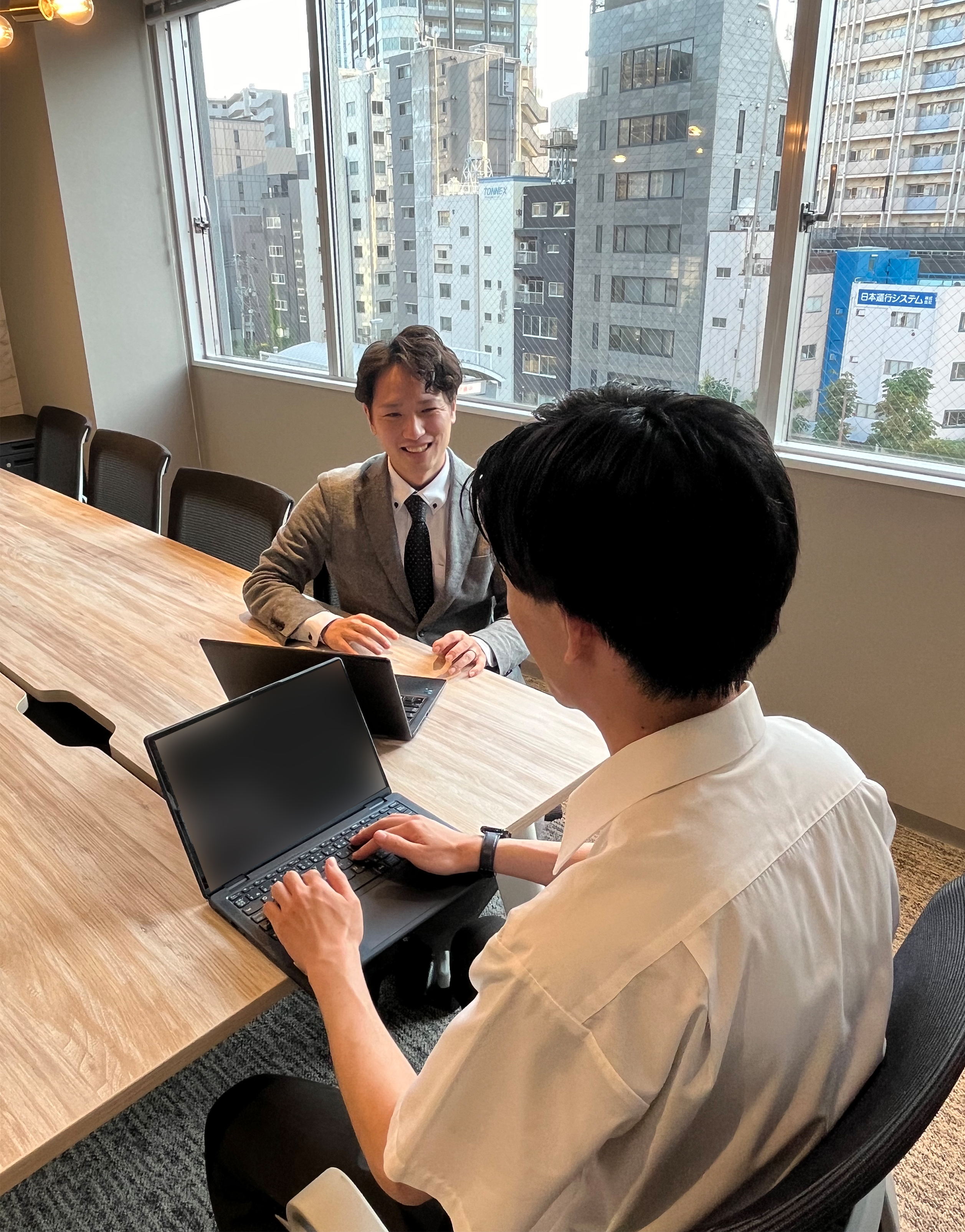 先輩インタビュー